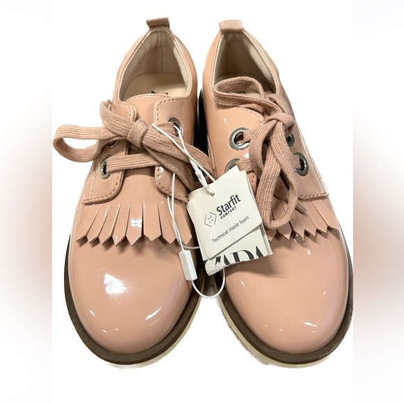 Zara Kids patent Pink oxfords size 2 - Picture 2 of 5